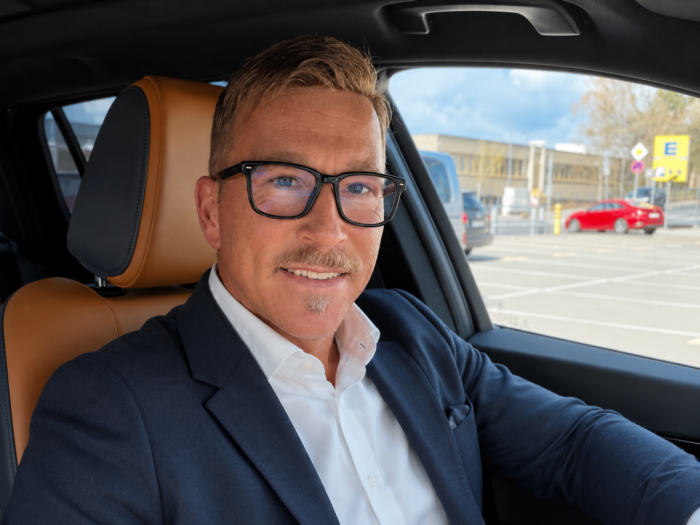 Oliver Peth - Privat Investigation Service Detegere / Wirtschaftsdetektei und Privatdetektei - Externer Berater auf dem Weg zum Klienten, Oliver Peth 