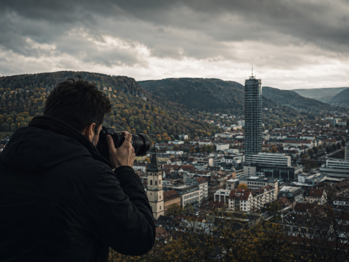 Detektei Detegere in Jena: diskrete Ermittlungen, Observationen, Wirtschaftskriminalität, ZAD-Expertise, Pressebekanntheit und rechtssichere Beweise.