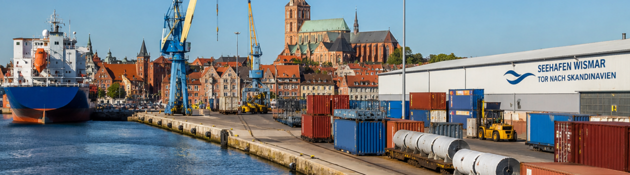 Detektei Wismar für Seehafen, Logistik, Ostseehandel, Frachtbetrug, Mitarbeiterdelikte, Background-Checks und gerichtsfeste Ermittlungen.