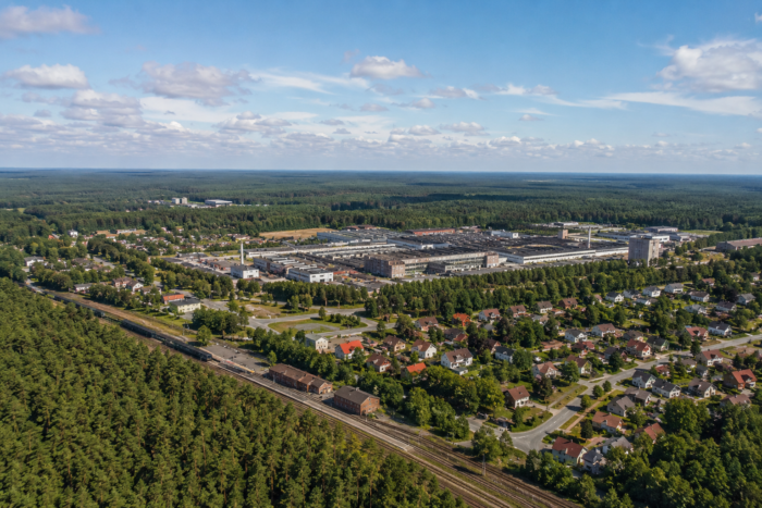 Detektei Unterlüß für Unternehmen, Defence und Zulieferer. Ermittlungen, Observationen, OSINT und Background-Checks in Südheide und Celle.