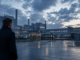 VW plant tiefen Umbau. Warum Restrukturierungen Datenabfluss, Insider-Risiken, Sabotage und Lieferkettenprobleme auslösen können.